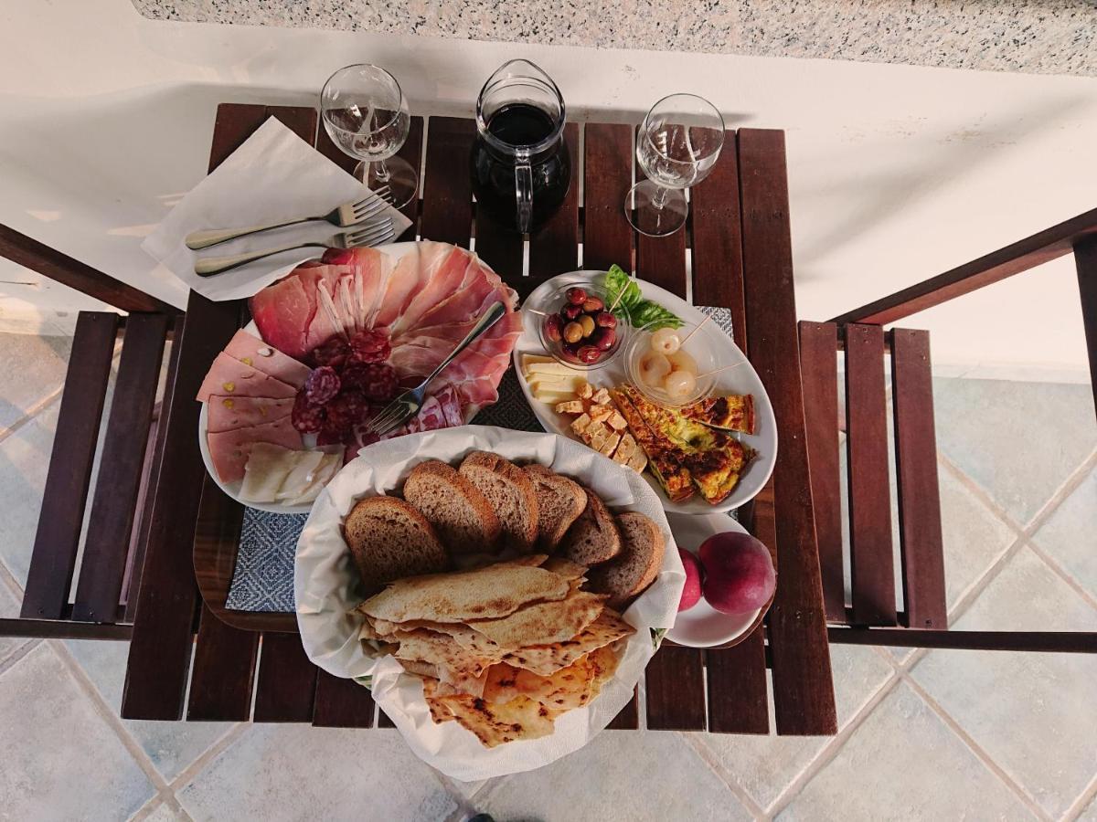 Agriturismo Desole Monti Екстериор снимка
